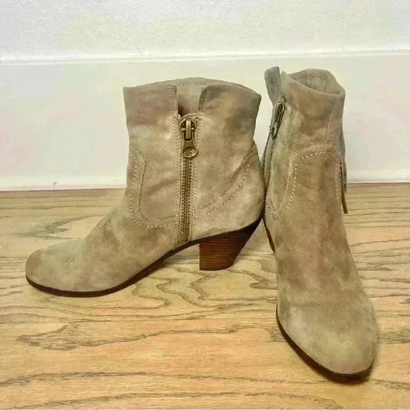 Sam Edelman Women's Louie Taupe Suede Fringe Ankle Zip Up Boots Size US 8 - Picture 4 of 9